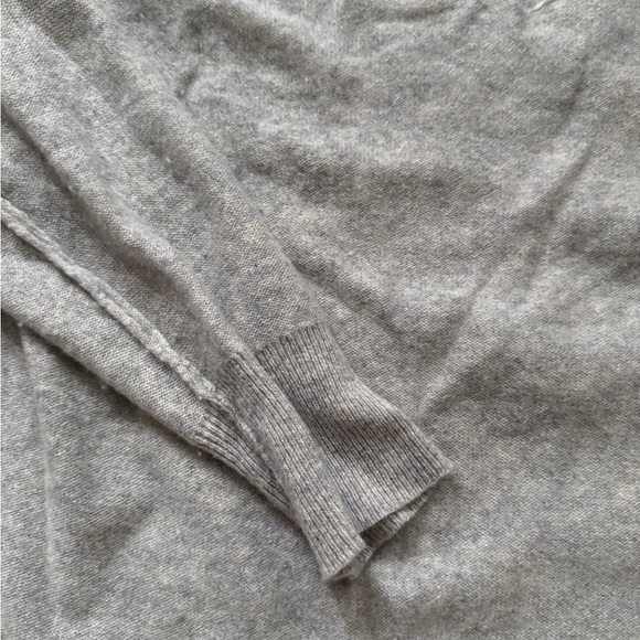 Free People V neck Sweater - Picture 4 of 7